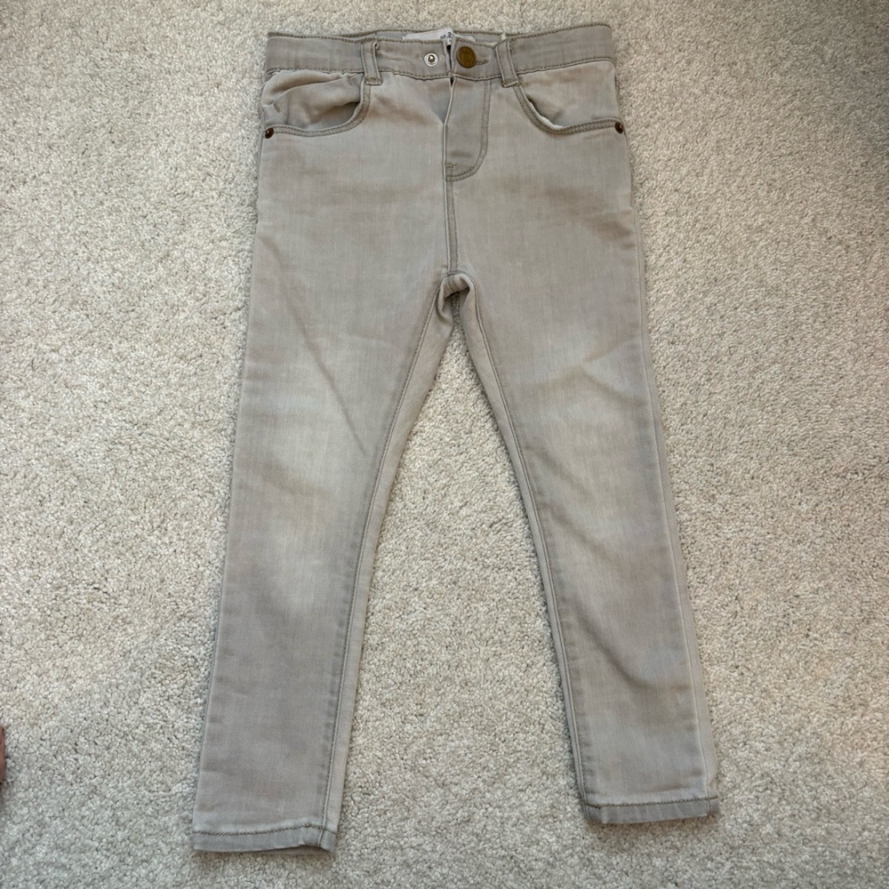 Zara- Skinny Jeans